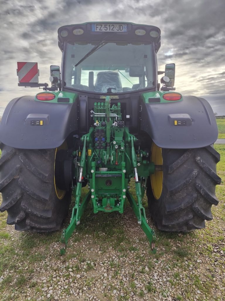 Tracteur JOHN DEERE 6215R - photo slide 8