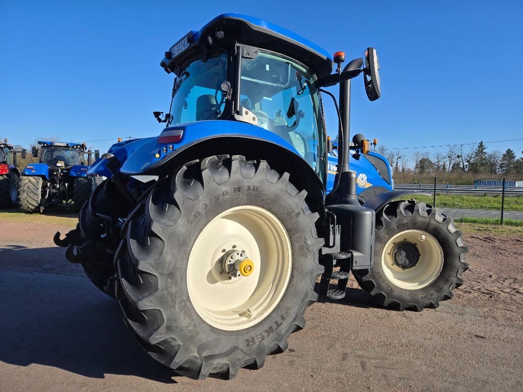 Tracteur NEW HOLLAND T7.210 AC - photo slide 8