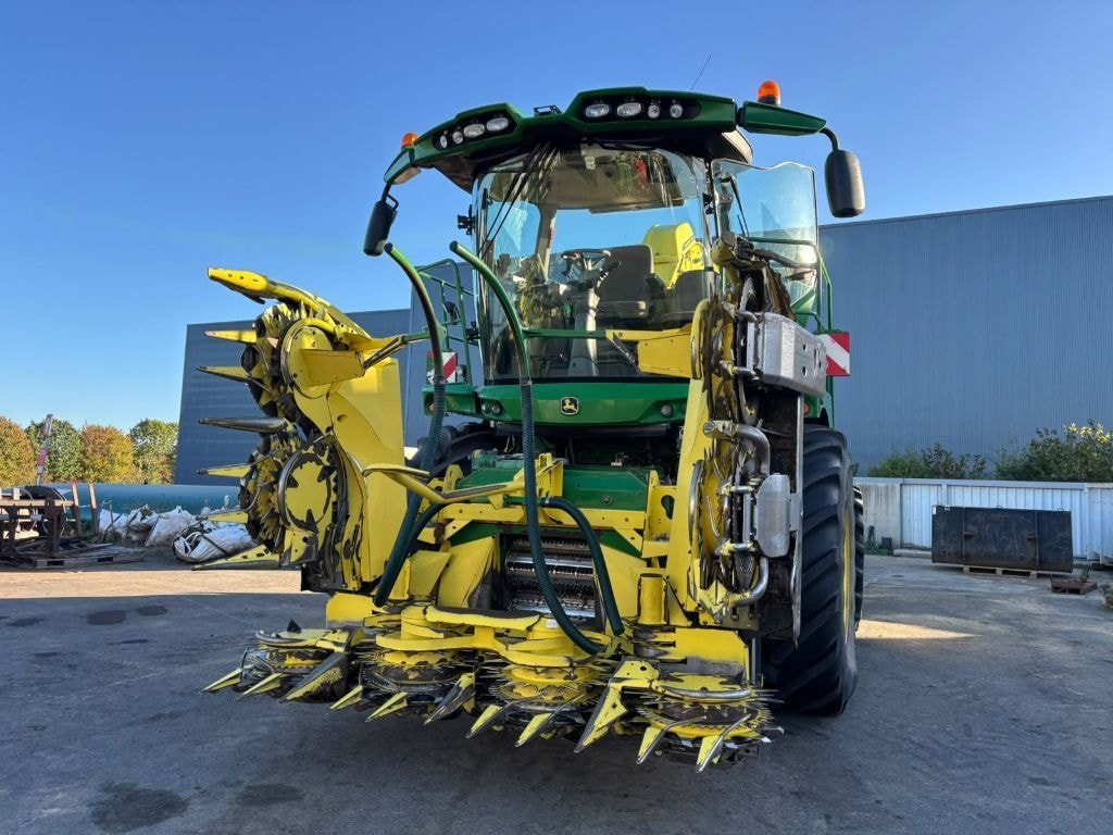 Ensileuse JOHN DEERE 8500 - photo slide 25