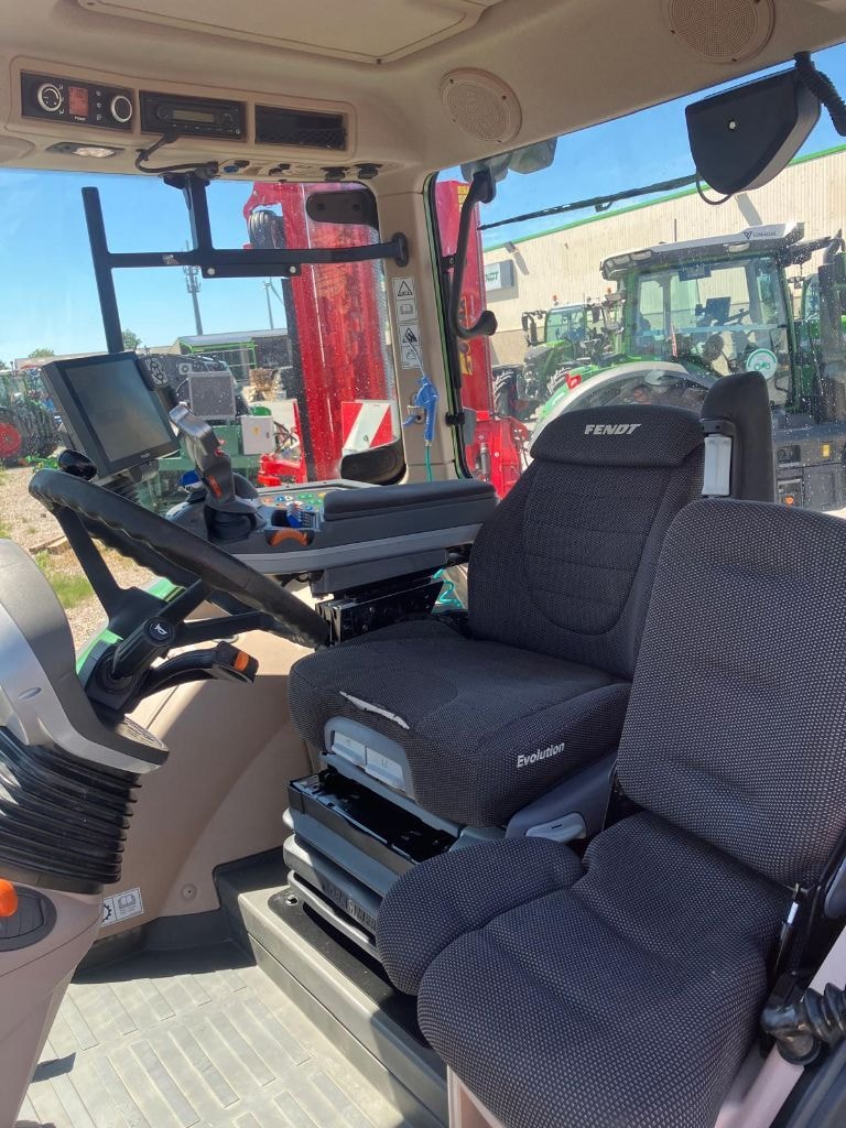 Tracteur FENDT 722 VARIO PROFI + - photo slide 11