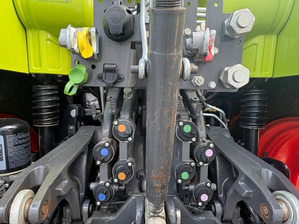 Tracteur CLAAS ARION 530 - photo slide 13