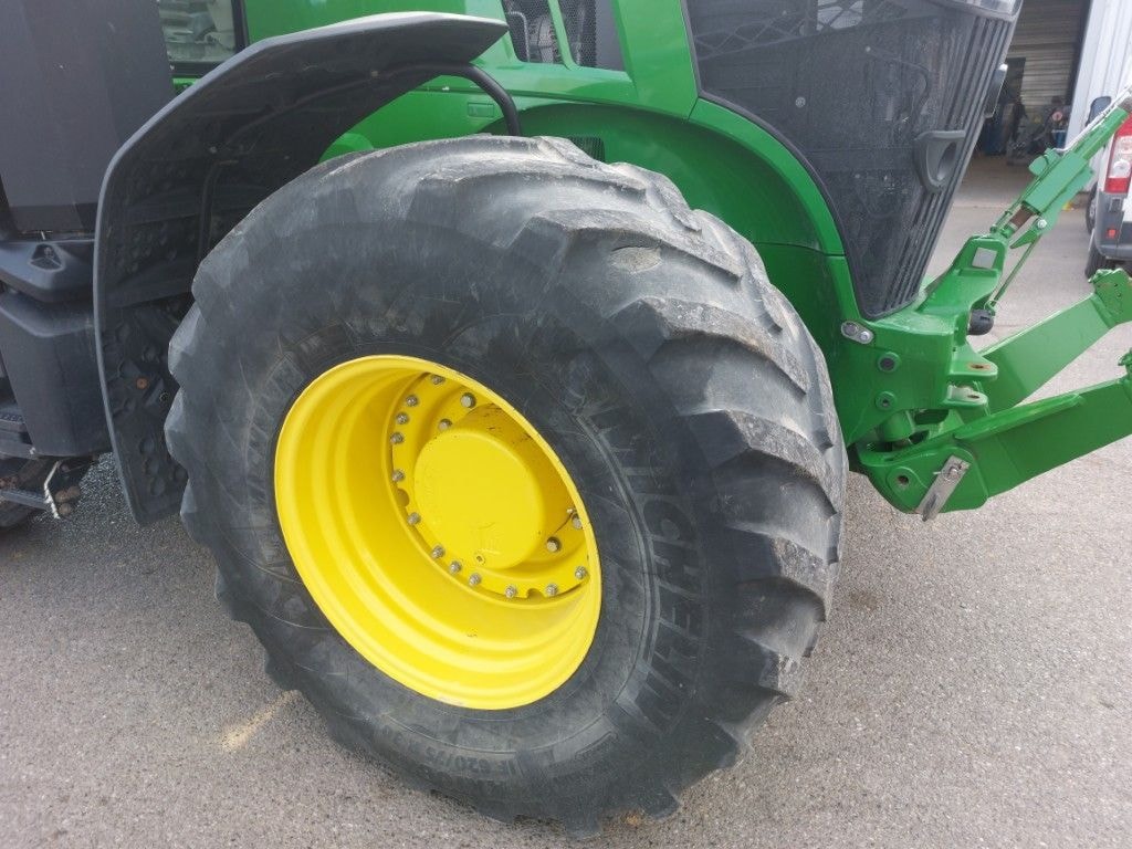 Tracteur JOHN DEERE 7R330 - photo slide 11