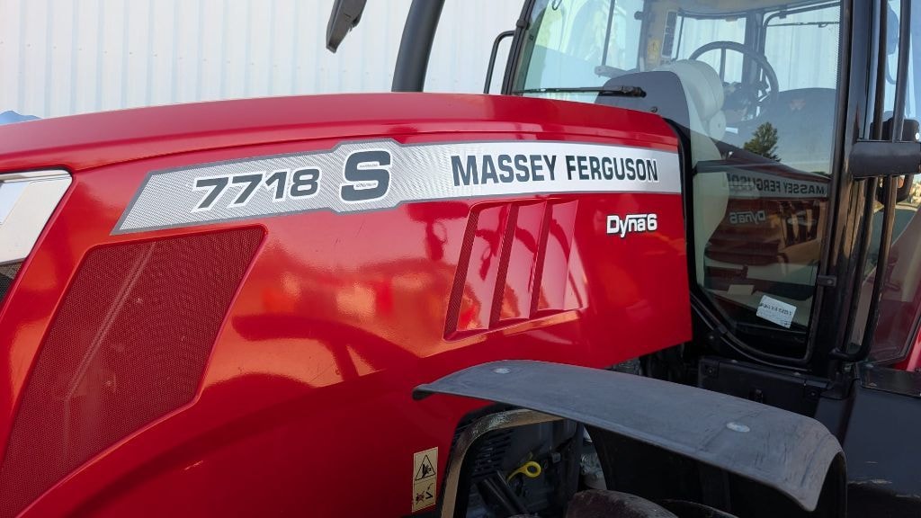 Tracteur MASSEY FERGUSON 7718S DYNA-6 EXCLUSIVE - photo slide 17