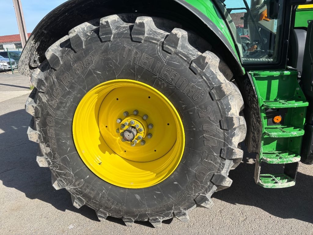 Tracteur JOHN DEERE 6M240 - photo slide 13