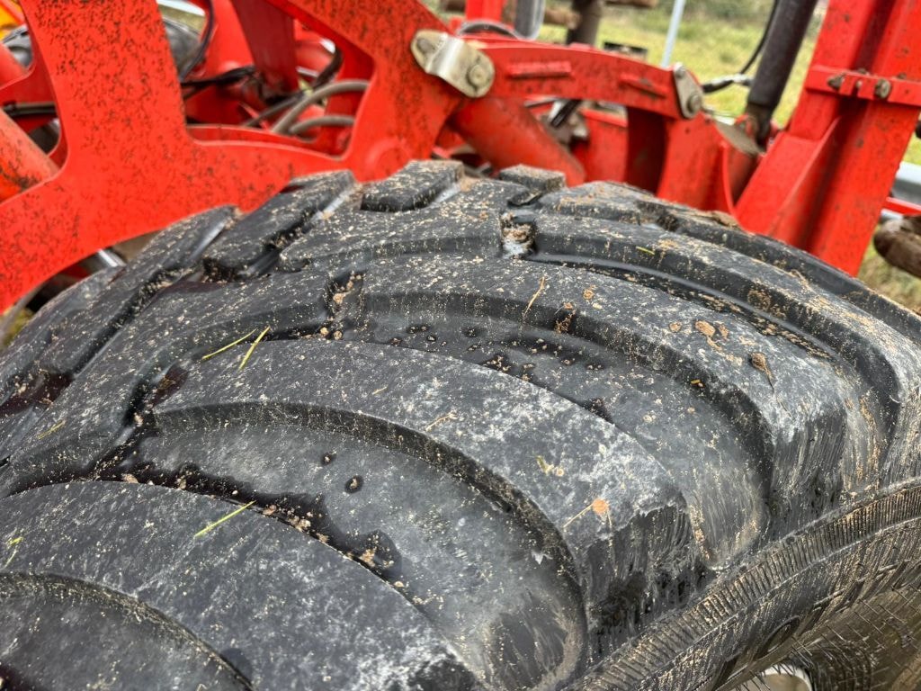 Dechaumeur KUHN Optimer XL 9000 - photo slide 13