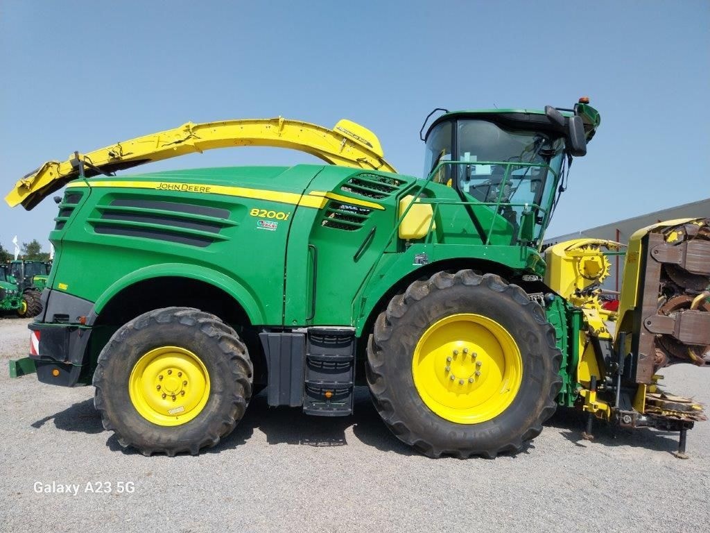 Ensileuse JOHN DEERE 8200i - photo slide 5