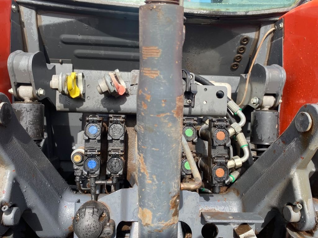 Tracteur chargeur KUBOTA M7153 PREMIUM - photo slide 17