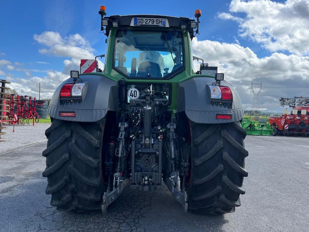 Tracteur FENDT 826 S4 Profi + - photo slide 6