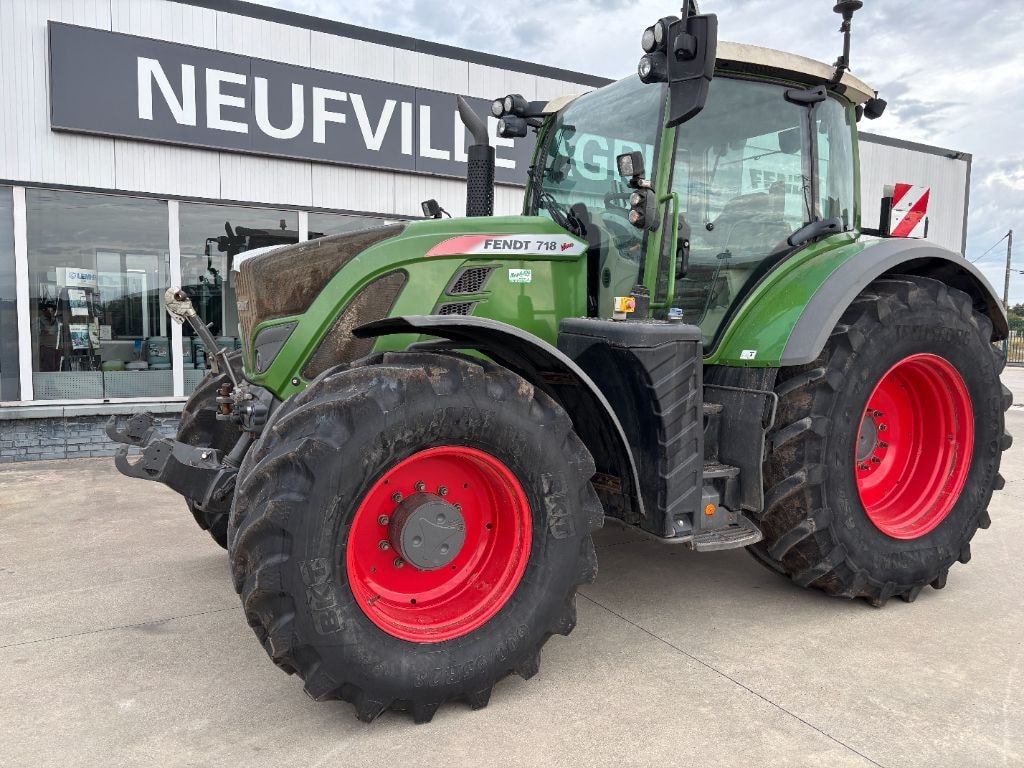Tracteur FENDT 718 VARIO POWER - photo slide 1