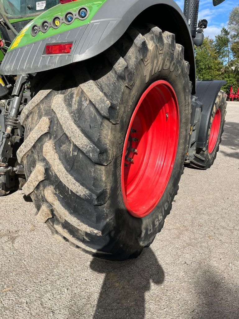 Tracteur FENDT 724 VARIO POWER - photo slide 19