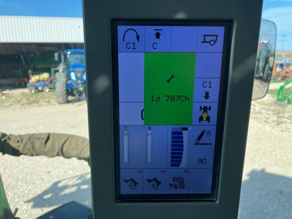 Tracteur chargeur CLAAS Arion 460 - photo slide 15