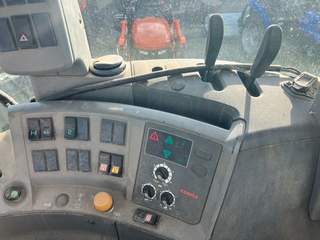 Tracteur CLAAS ARION 630 CIS - photo slide 14