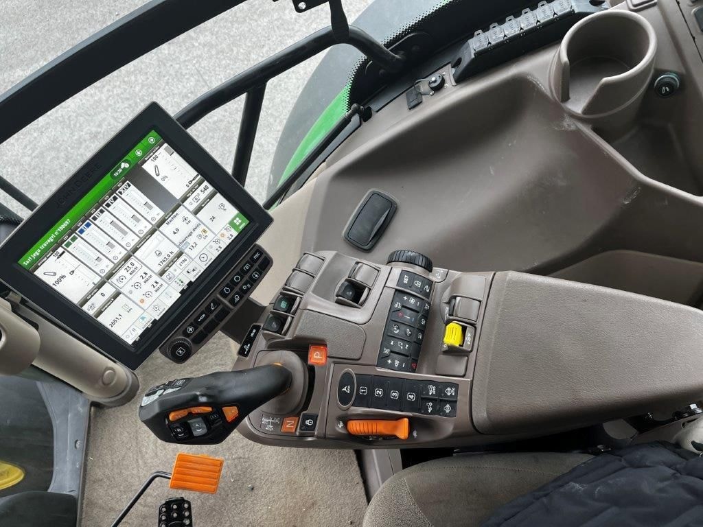 Tracteur JOHN DEERE 6R155 - photo slide 8
