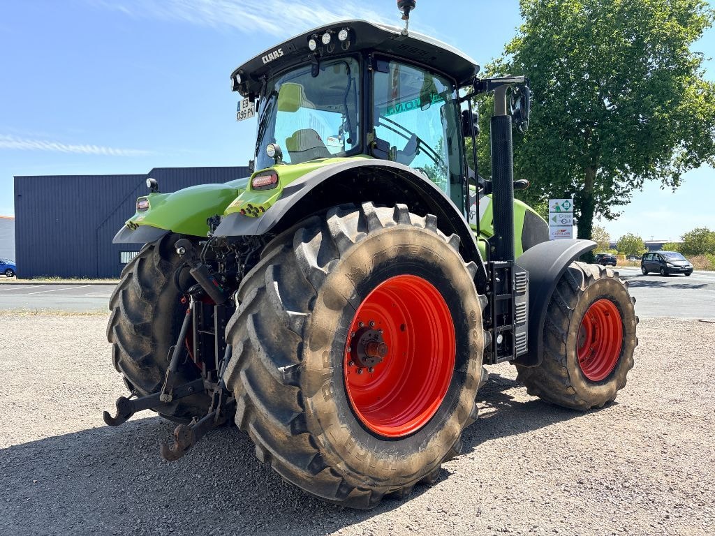 Tracteur CLAAS AXION 810 CMATIC - photo slide 6