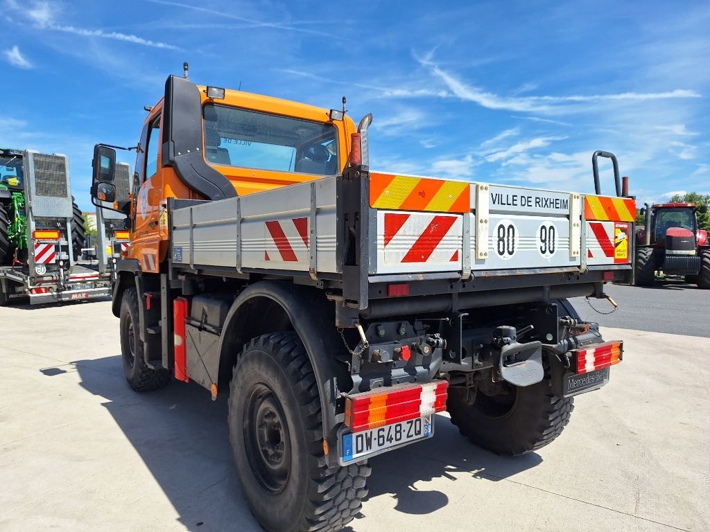 Divers Mercedes Unimog U300 - photo slide 2