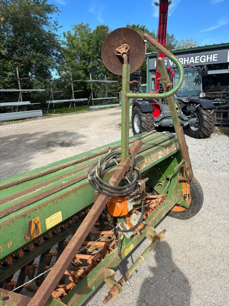 Semoir en ligne AMAZONE D8-30 Super - photo slide 6
