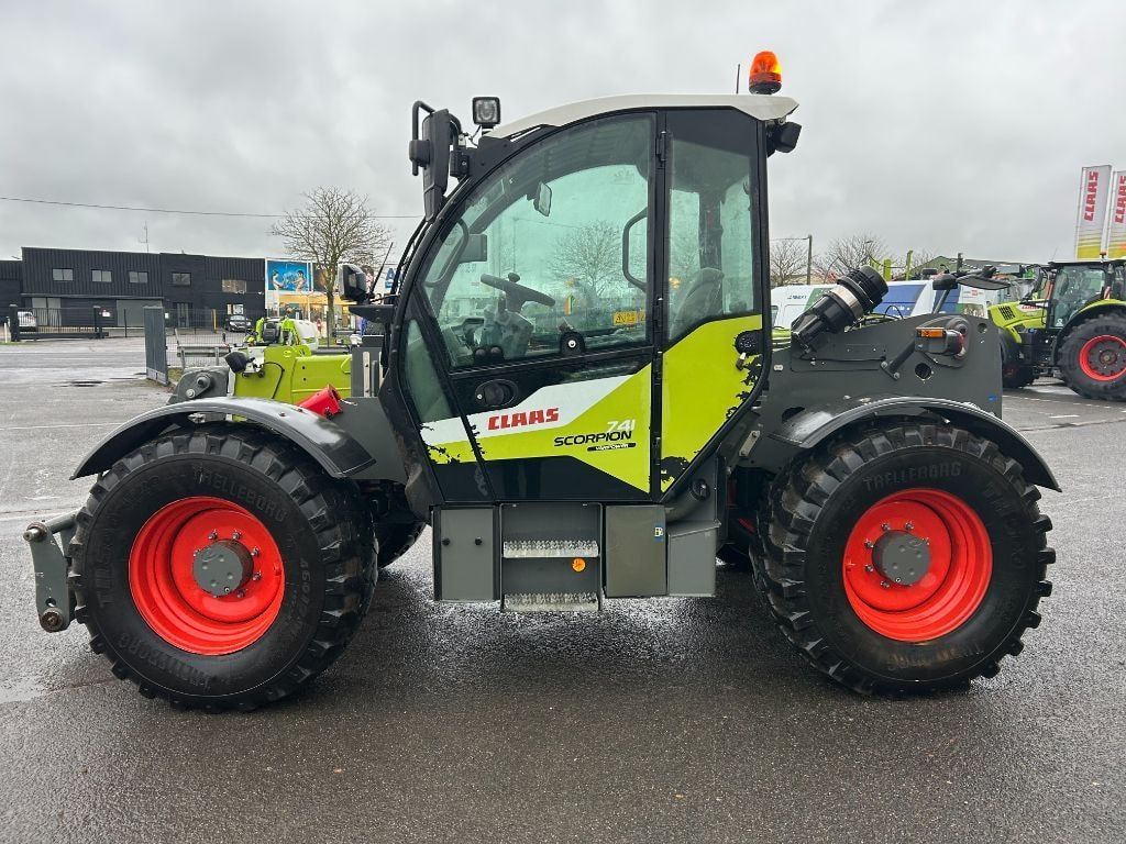 Telescopique CLAAS SCORPION 741 VARIPOWER - photo slide 4