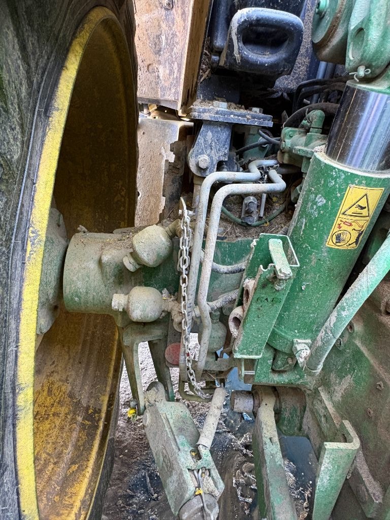 Tracteur JOHN DEERE 6155R - photo slide 11
