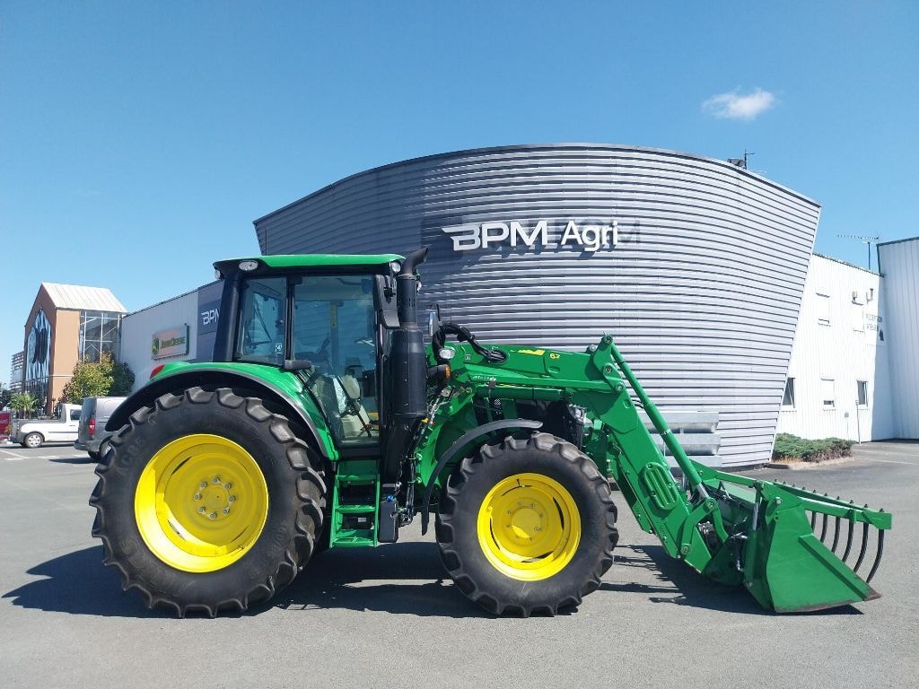 Tracteur JOHN DEERE 6110M - photo slide 12