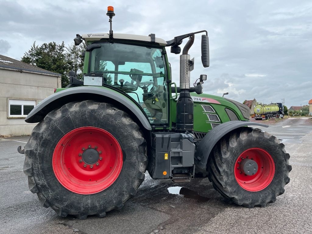 Tracteur FENDT 724 S4 PROFI + - photo slide 7
