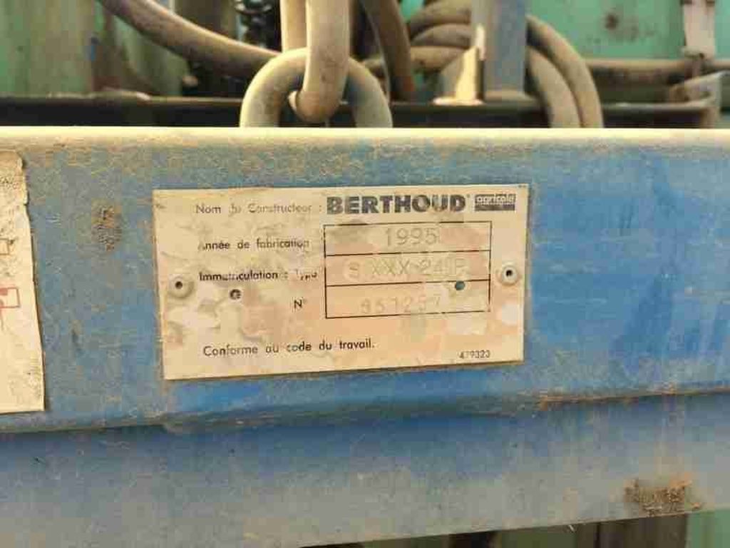 Pulverisateur BERTHOUD MACH 12 24M - photo slide 3