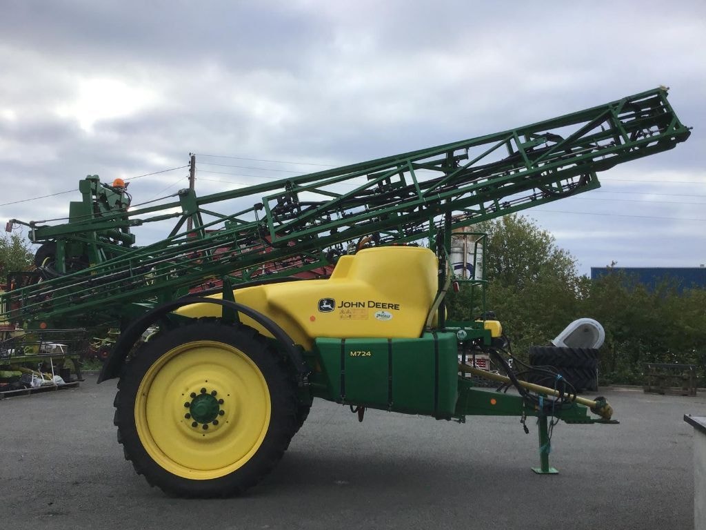 Pulverisateur JOHN DEERE 724 - photo slide 6