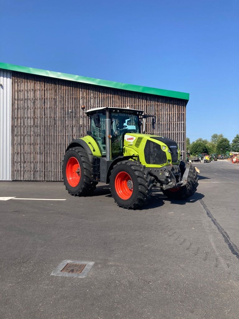 Tracteur CLAAS AXION 810 - photo slide 17