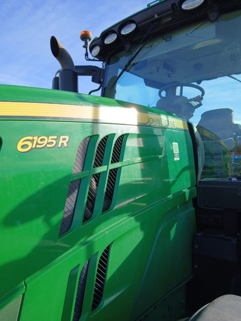 Tracteur JOHN DEERE 6195R - photo slide 3
