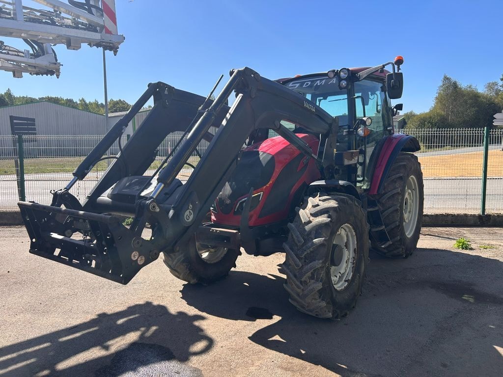 Tracteur chargeur VALTRA A104 Hitech - photo slide 4