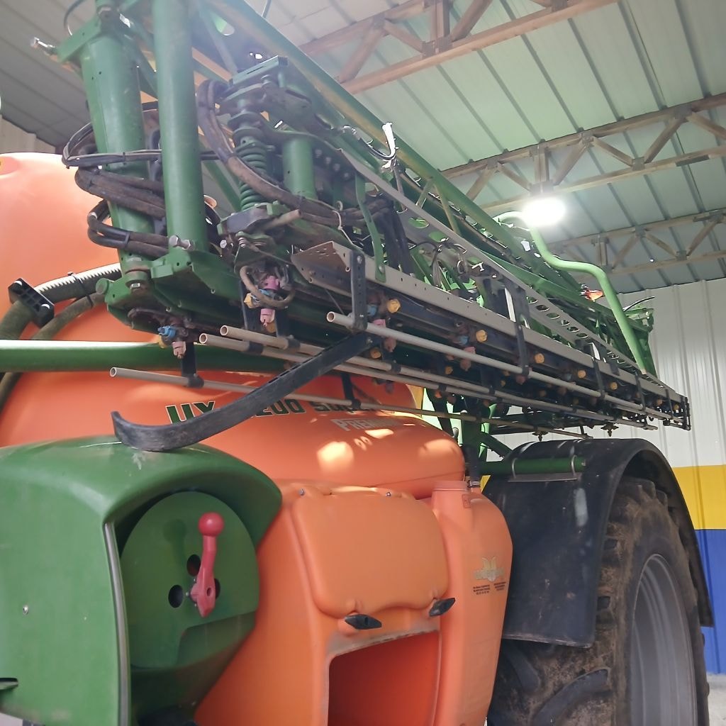 Pulverisateur AMAZONE UX 4200 - photo slide 11