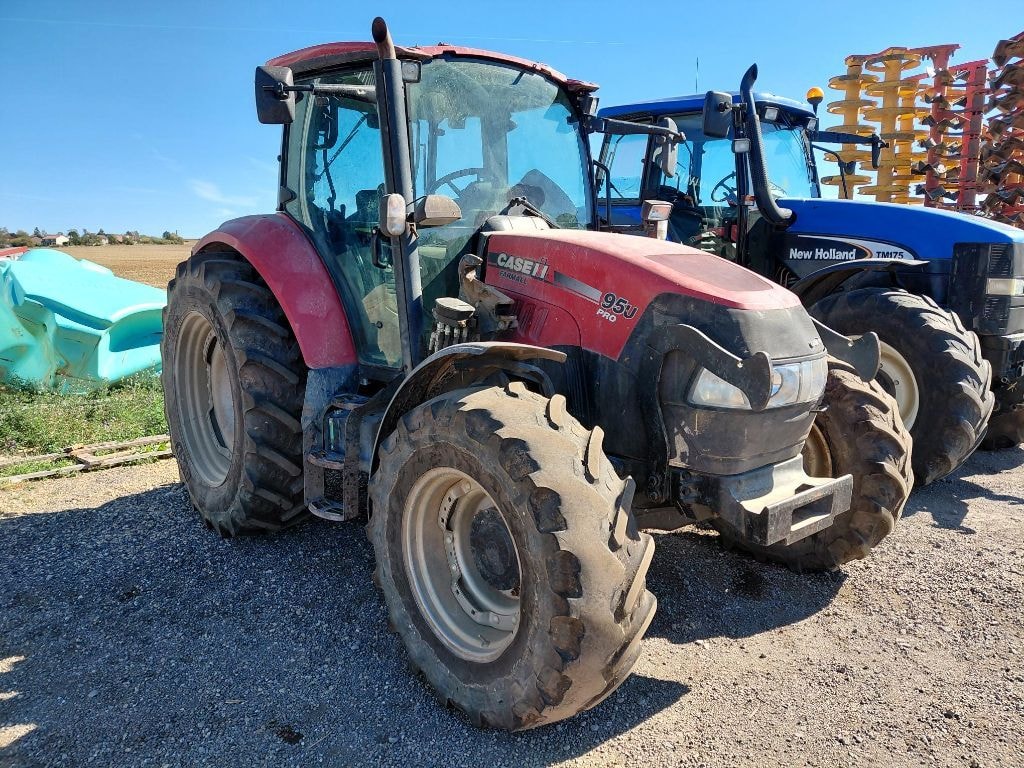 Tracteur CASE IH FARMALL 95 U - photo slide 2