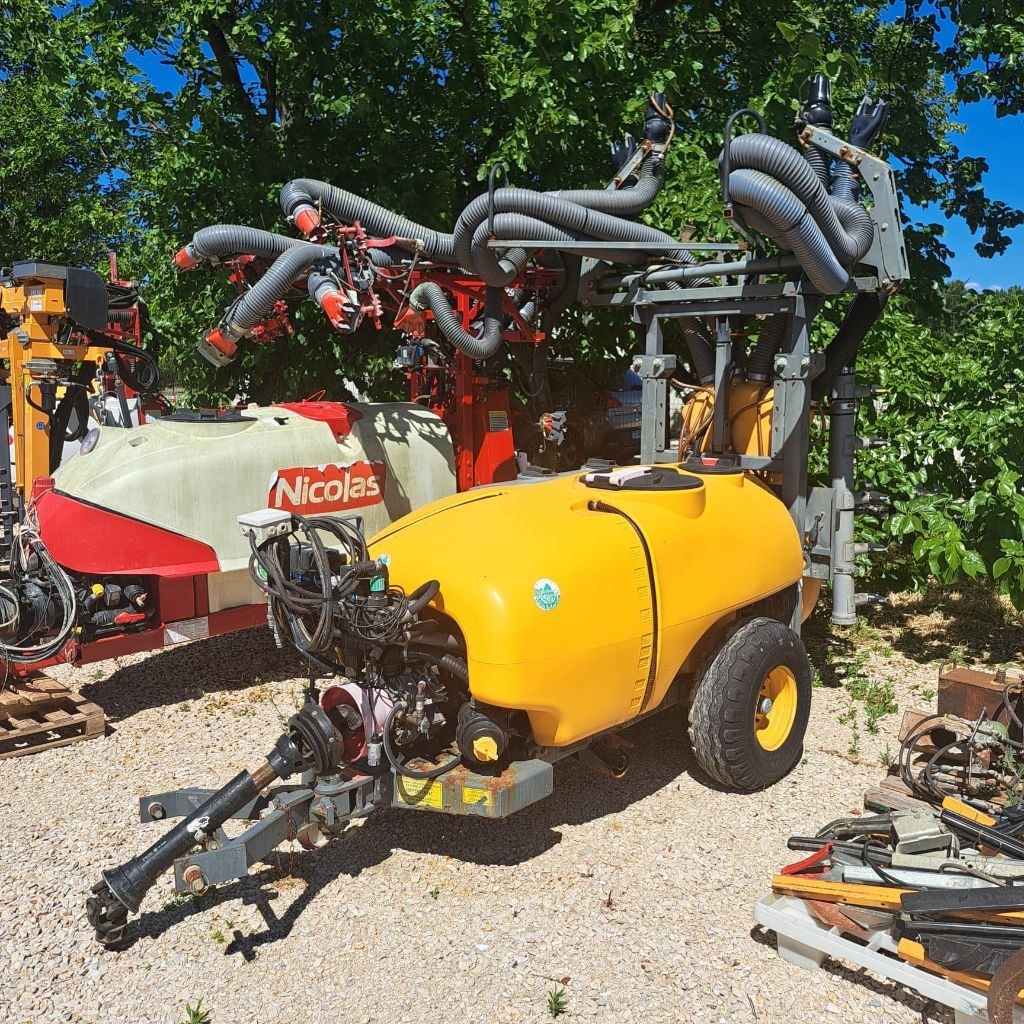 Pulverisateur vigne GREGOIRE VARIO 1000L - photo slide 1