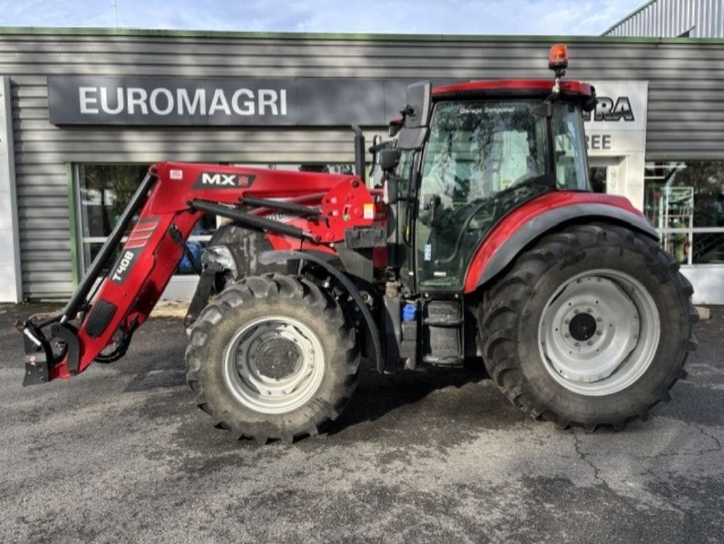 Tracteur chargeur CASE IH FARMALL 100 c - photo slide 1