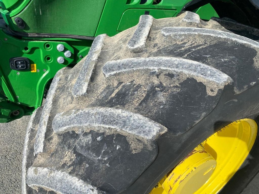 Tracteur JOHN DEERE 6155R - photo slide 12
