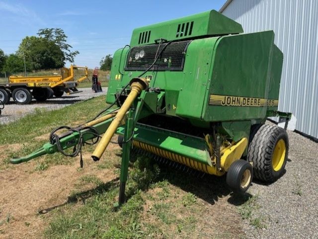 Presse balles rondes JOHN DEERE DEERE 565 - photo slide 3