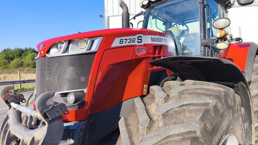 Tracteur MASSEY FERGUSON 8732S DYNA-VT EXCLUSIVE - photo slide 7