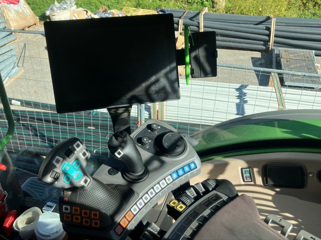 Tracteur FENDT 726 POWER PLUS - photo slide 4
