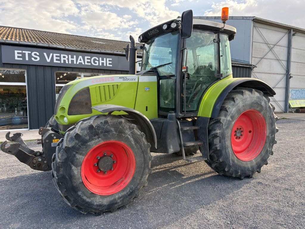 Tracteur CLAAS ARES 657 ATZ - photo slide 1