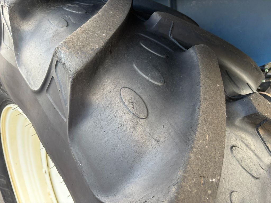 Tracteur chargeur NEW HOLLAND T6.160 - photo slide 10