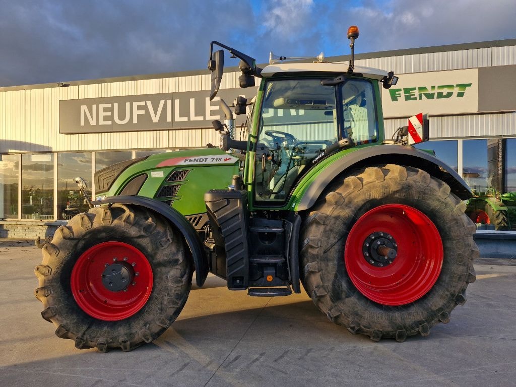 Tracteur FENDT 718 VARIO POWER - photo slide 2