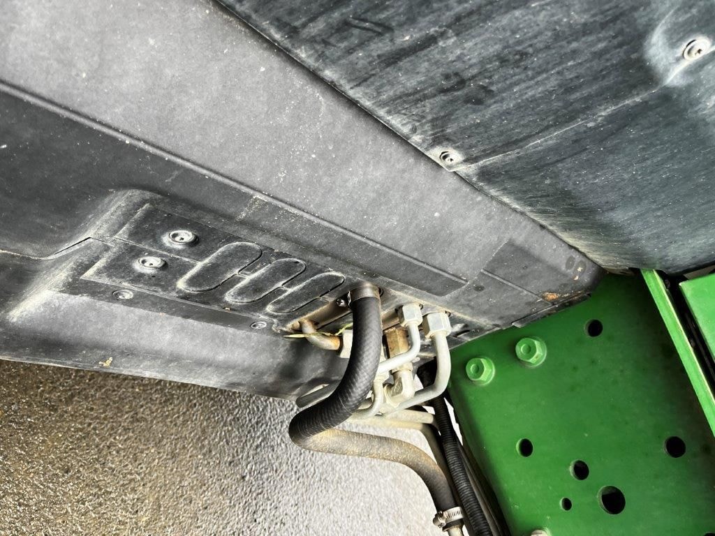Tracteur JOHN DEERE 6250R - photo slide 2
