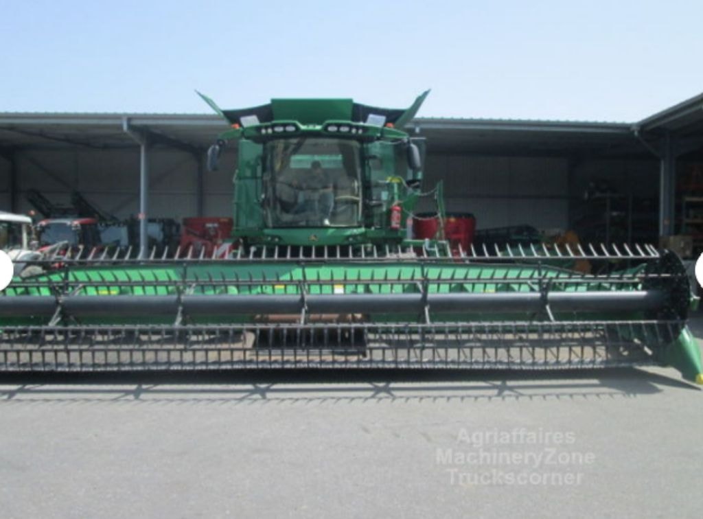 Moissonneuse JOHN DEERE S780 - photo slide 3