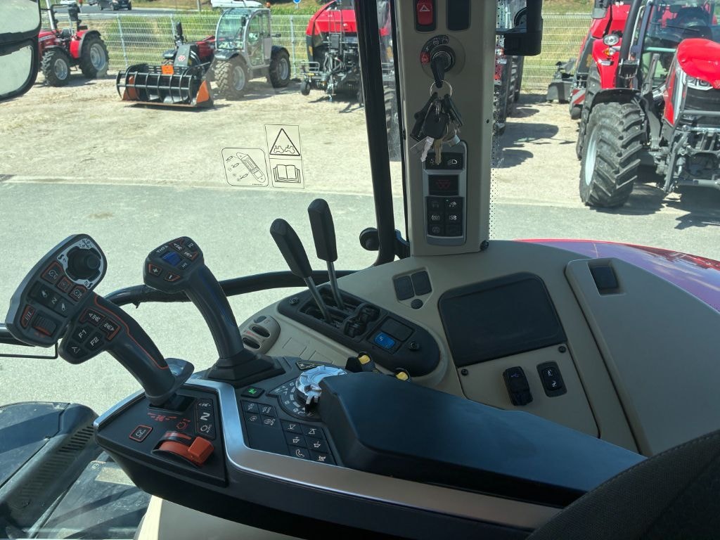 Tracteur MASSEY FERGUSON 7S180 DYNA 6  EFFICENT - photo slide 9