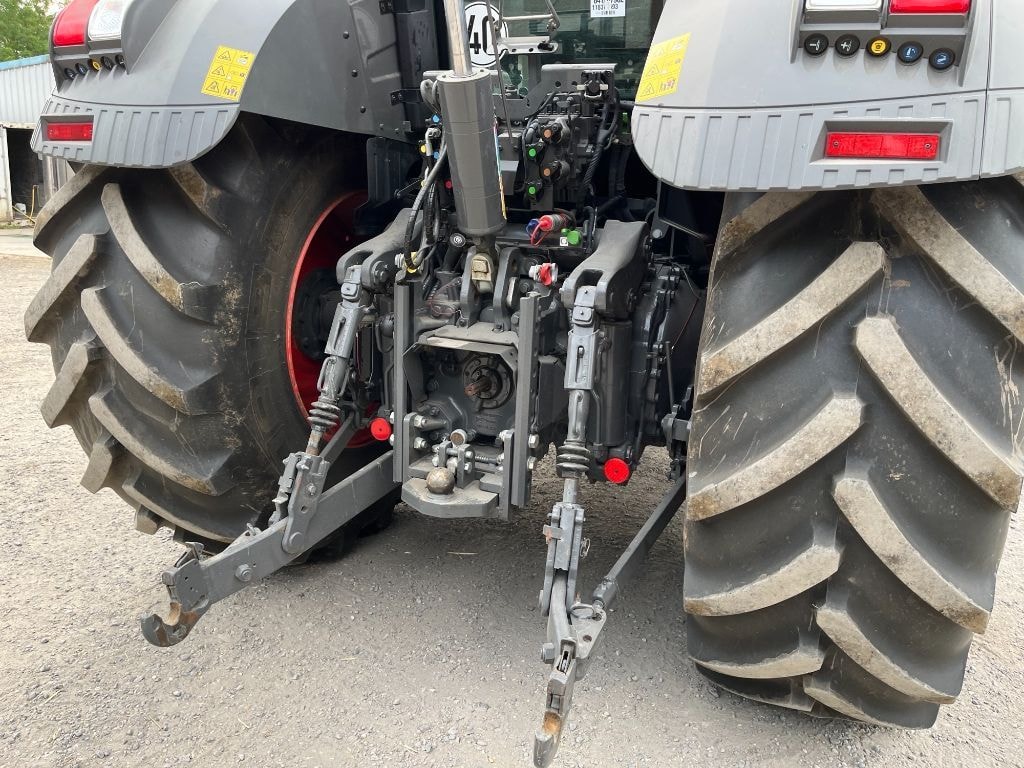 Tracteur FENDT 826 VARIO PROFI + - photo slide 7