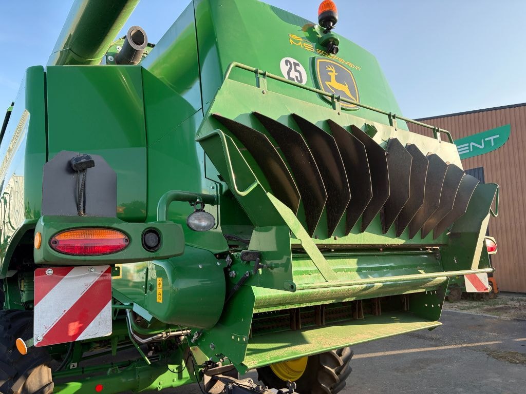 Moissonneuse JOHN DEERE T660 HM - photo slide 6