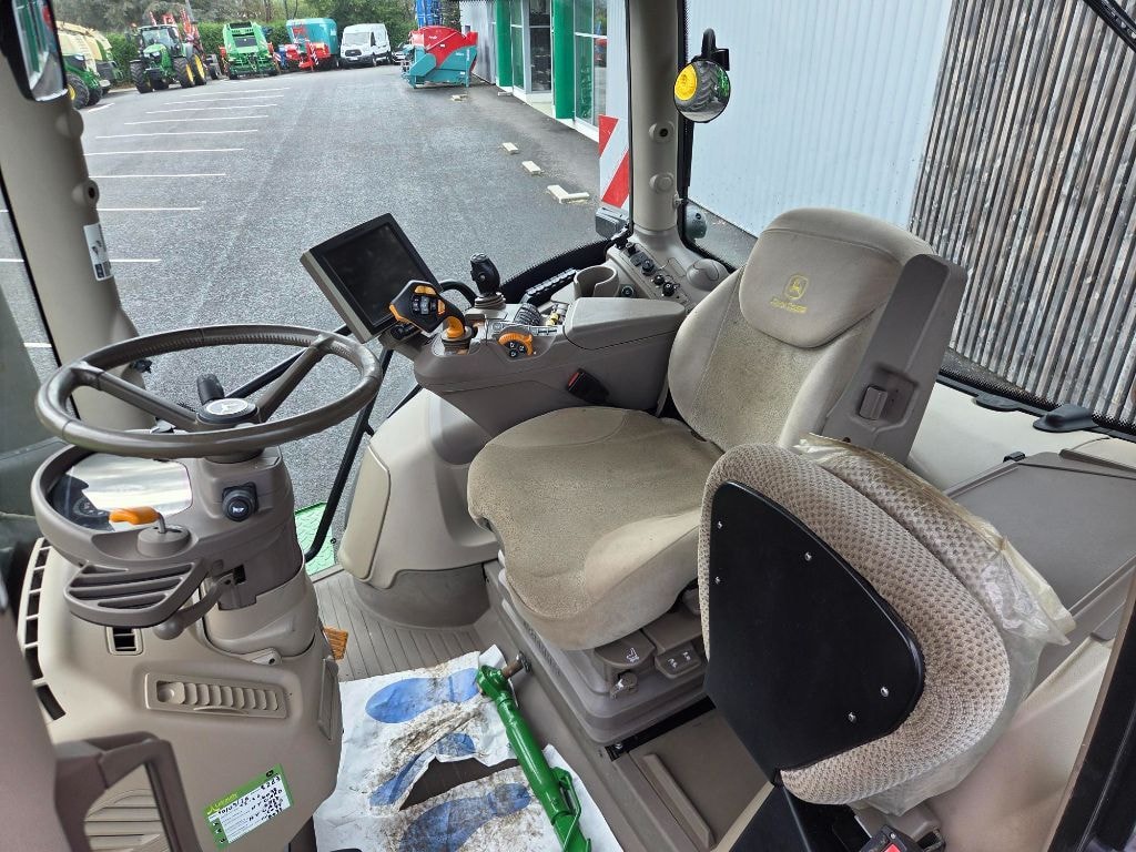 Tracteur JOHN DEERE 6250R - photo slide 28