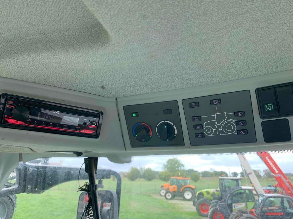 Tracteur CLAAS ARION 620 T4I CIS - photo slide 10