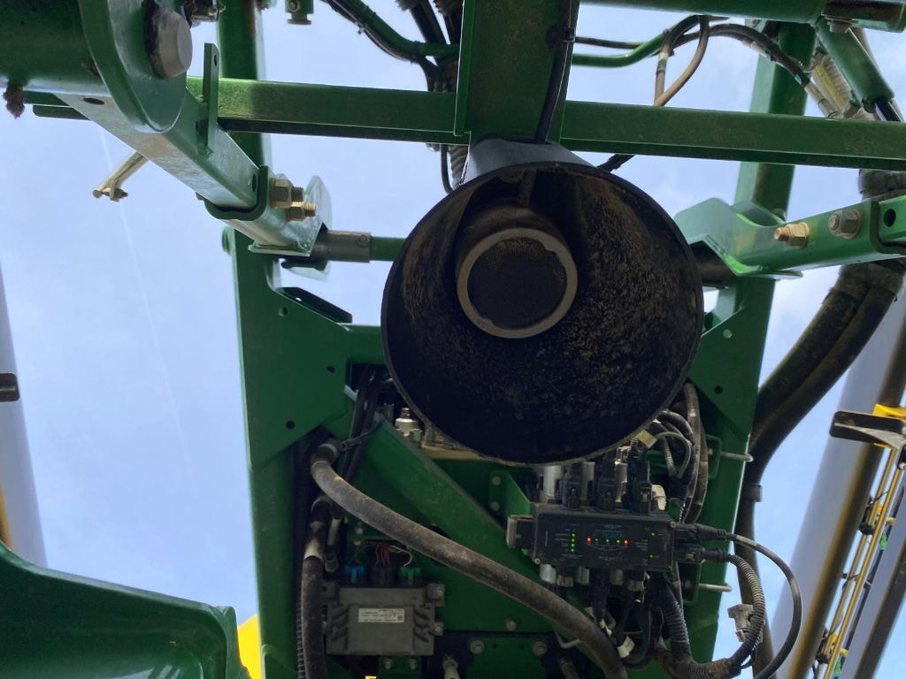 Pulverisateur automoteur JOHN DEERE R4140I - photo slide 25