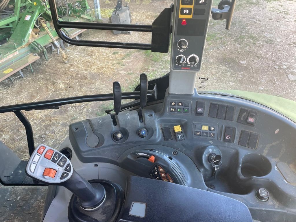 Tracteur chargeur CLAAS ARION 420 CHARGEUR  - photo slide 6