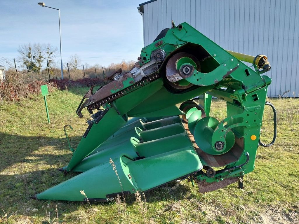 Cueilleur JOHN DEERE 608c - photo slide 9